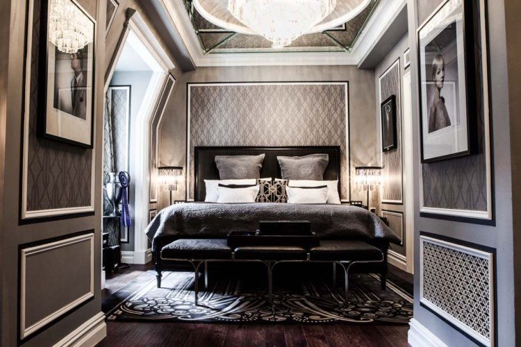 The-Fitzgerald-Suite-at-The-Plaza-designed-by-Catherine-Martin-Bedroom-credit-Dario-Calmese-for-The-Plaza